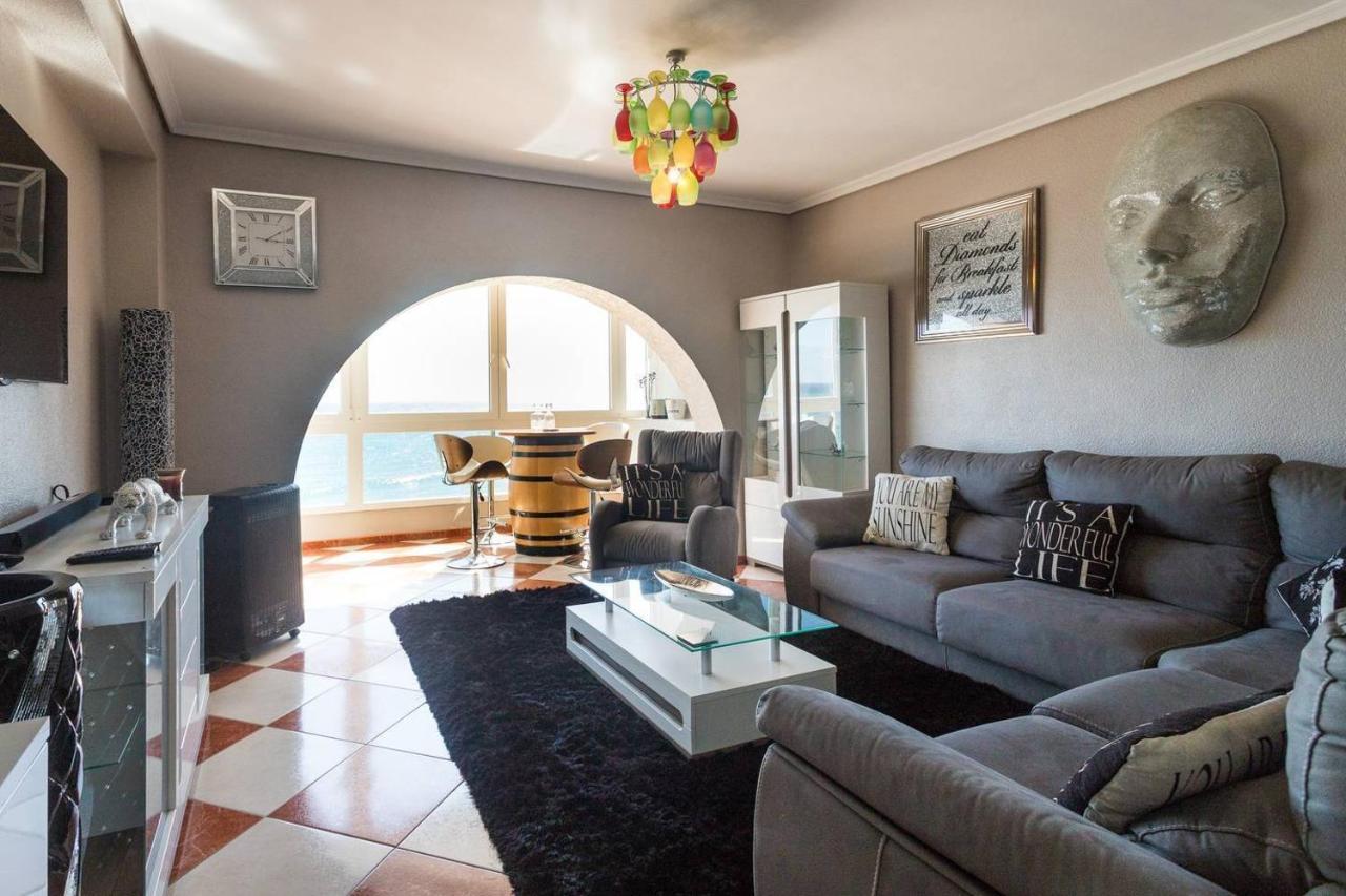Luxury 2 Bedroom Sea View Appartement *